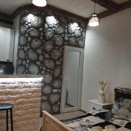 4 Chocolate Apartments In Old Tbilisi ภายนอก รูปภาพ
