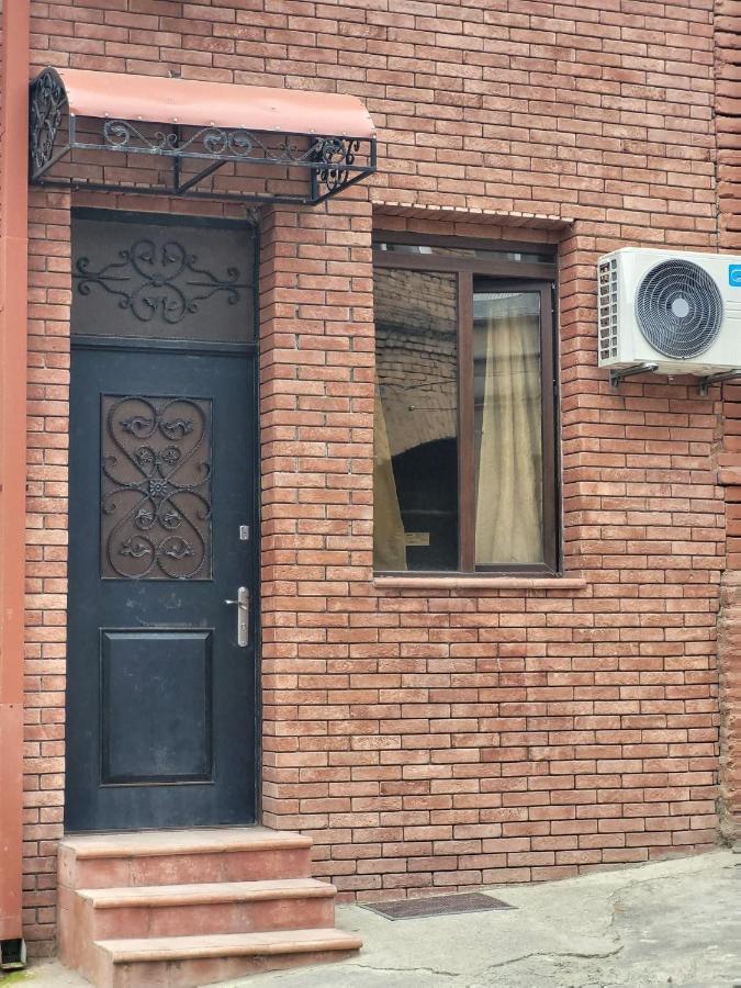 4 Chocolate Apartments In Old Tbilisi ภายนอก รูปภาพ