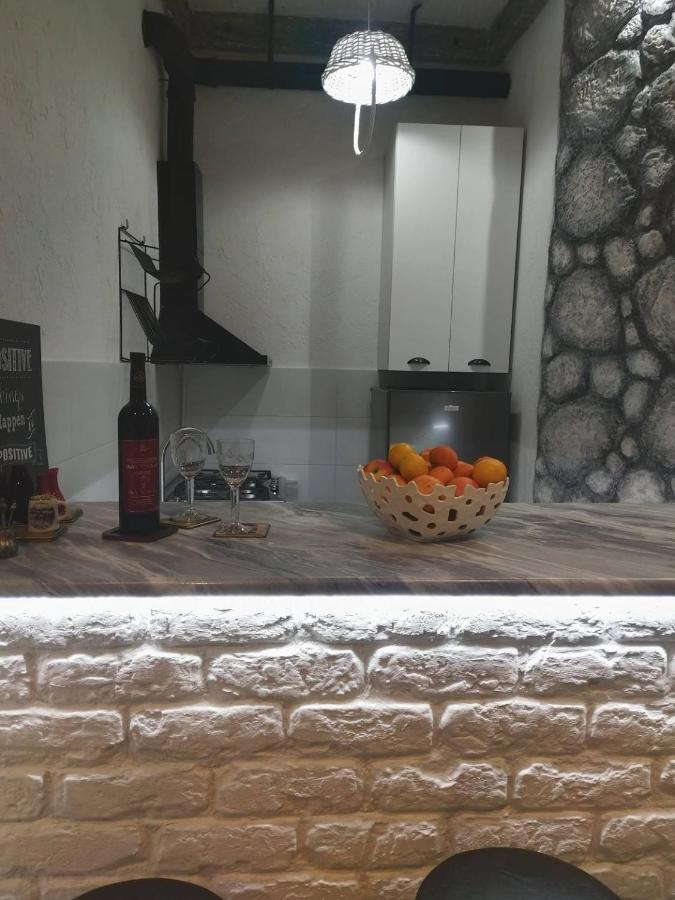 4 Chocolate Apartments In Old Tbilisi ภายนอก รูปภาพ