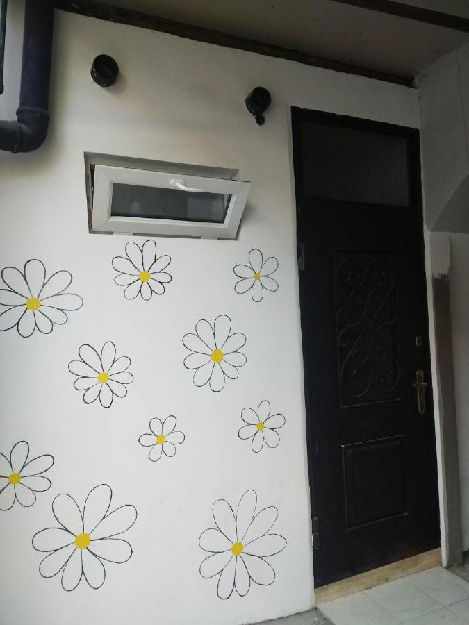 4 Chocolate Apartments In Old Tbilisi ภายนอก รูปภาพ