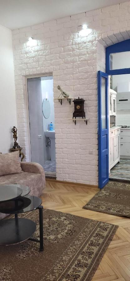 4 Chocolate Apartments In Old Tbilisi ภายนอก รูปภาพ