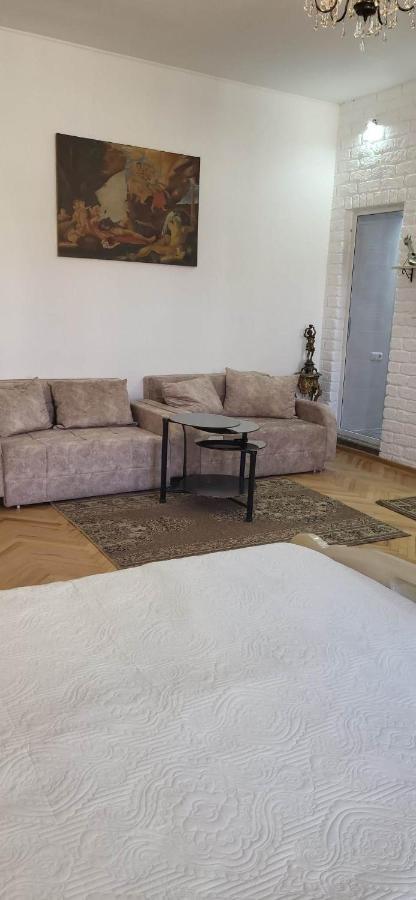 4 Chocolate Apartments In Old Tbilisi ภายนอก รูปภาพ