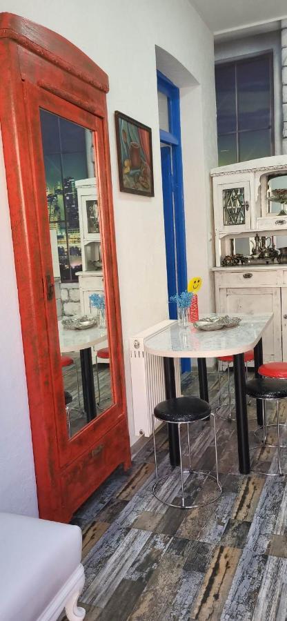4 Chocolate Apartments In Old Tbilisi ภายนอก รูปภาพ